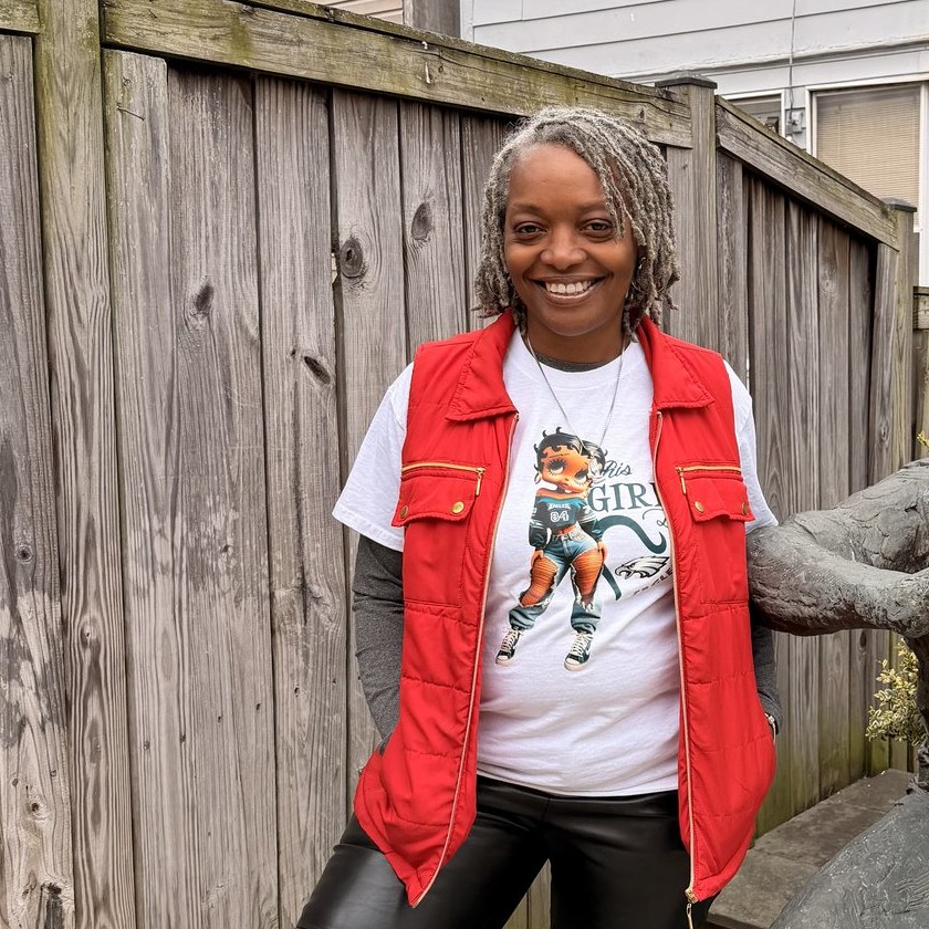 Sylvasti, a Recovery Café DC member, smiling.